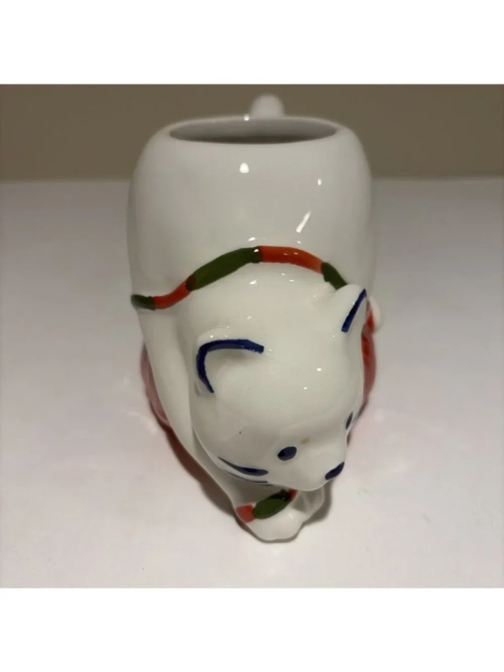 Wondershop Figural Cat Mug 15 Oz Playful Kitten with Yarn Colorful Cat Lover